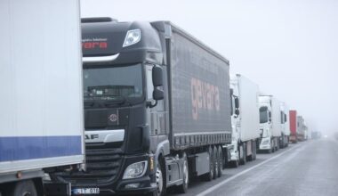 8 klausimai apie Baltarusijoje įstrigusius vilkikus iš Lietuvos: nuo nuostolių iki to, kodėl ten važiuoja | Verslas