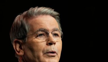 Trump urges Treasury Secretary Bessent to take Federal Reserve job