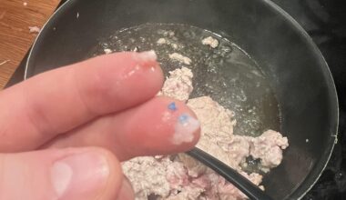 Orolig för mikroplast? Hello fresh skickar nu mera macroplast i sin mat.