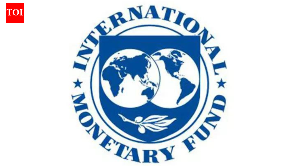 IMF reclassifies India's forex regime amid pressure on Rupee