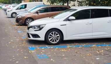 Locuri de parcare libere, scoase la licitație