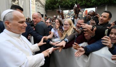 The Pope meets and greets the faithful in Istanbul