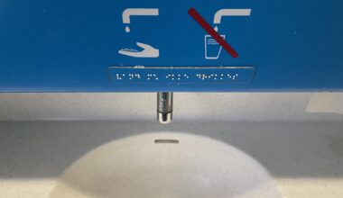 Hvorfor må man egentlig ikke drikke det her vand i regionaltoget?