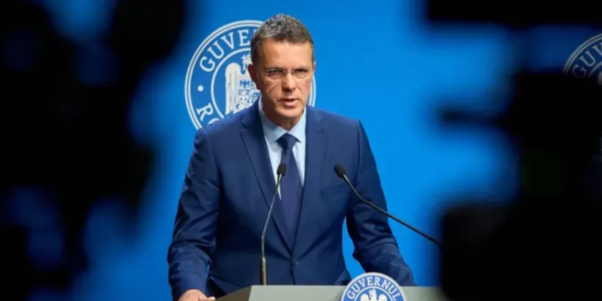 Romania was left without a Defense Minister, it is revealed that he had lied about his degree