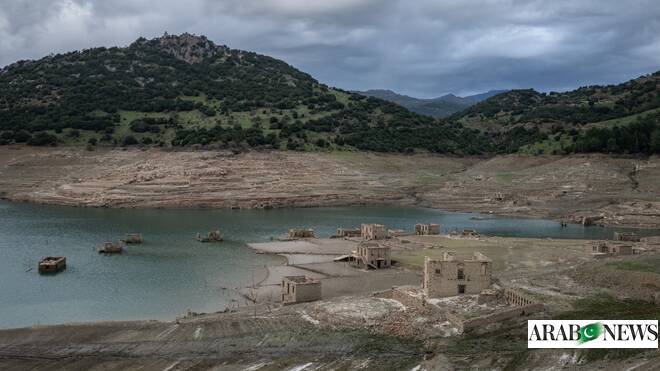 Greece puts capital Athens on water emergency footing
