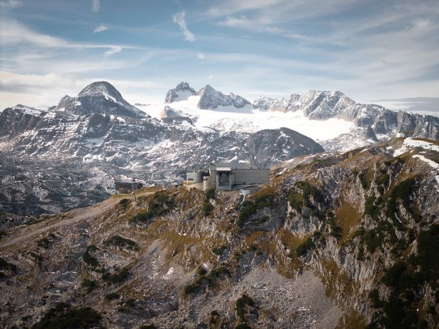 The view at the top of Dachstein Krippenstein of the Dachstein Glacier