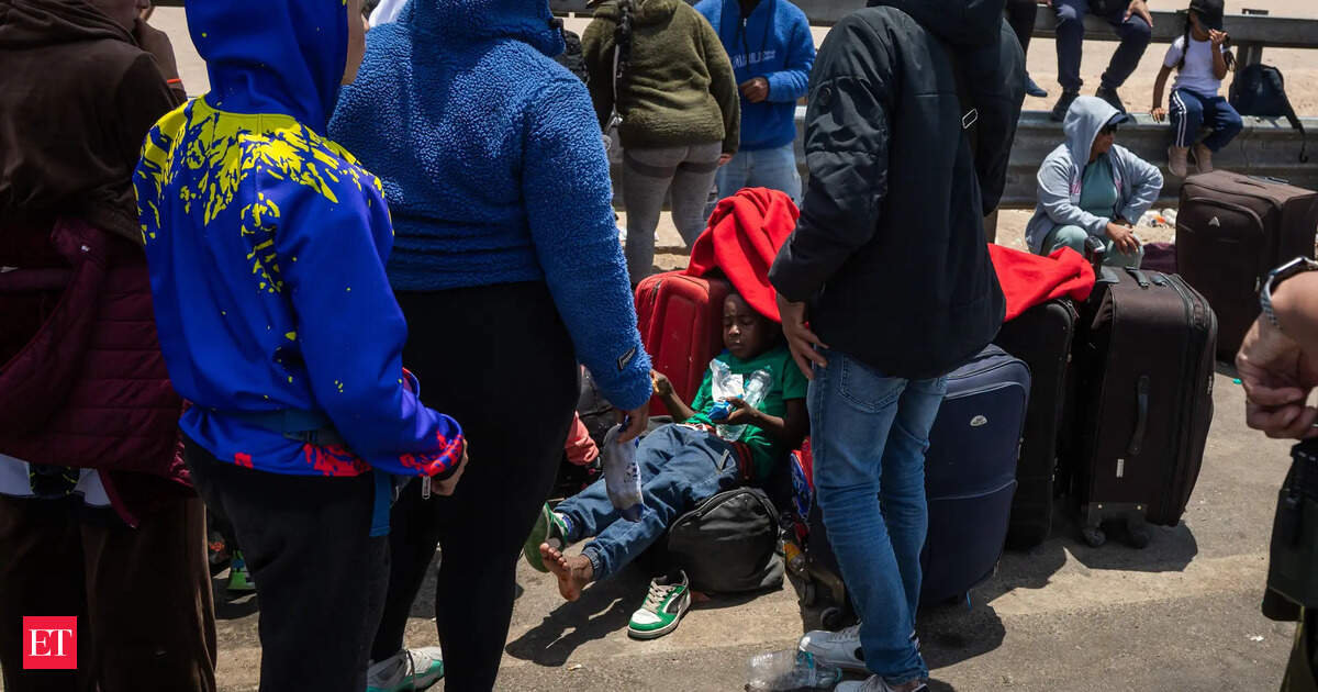 Fearing far-right victory in Chile, undocumented migrants seek escape