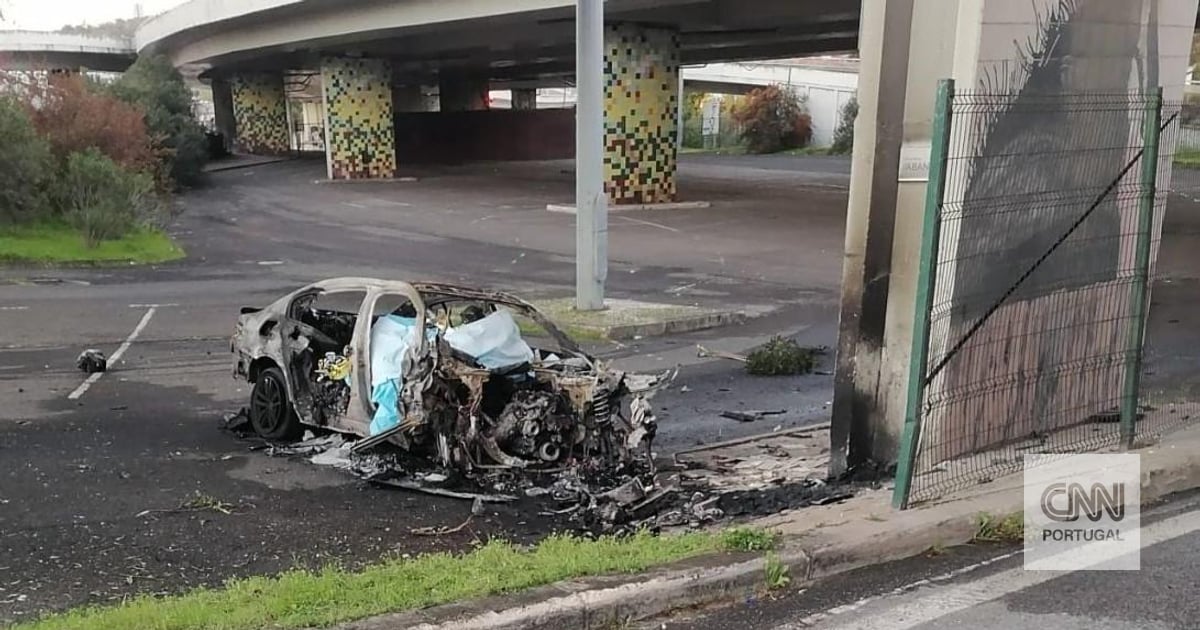 Seis vítimas mortais em despiste automóvel em Lisboa. Morreram carbonizadas
