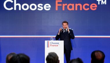 Un Choose France pour les entreprises françaises ? L'éxécutif veut rassurer face au "délire fiscal des députés", selon François Lenglet