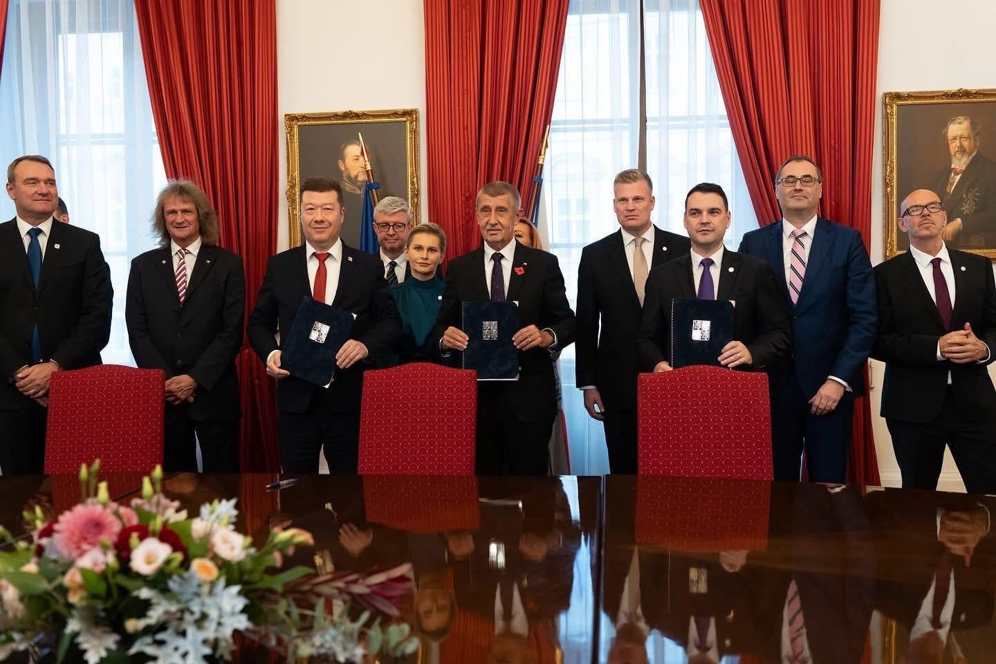 Blahobyt bude - tito lidé jej osobně zařídí (prý)