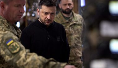 Zelenskyy meets troops on front line as Russia, Ukraine battle in key areas | Russia-Ukraine war News