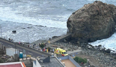 Strong waves in Spain’s Canary Islands kill 3, injure 17
