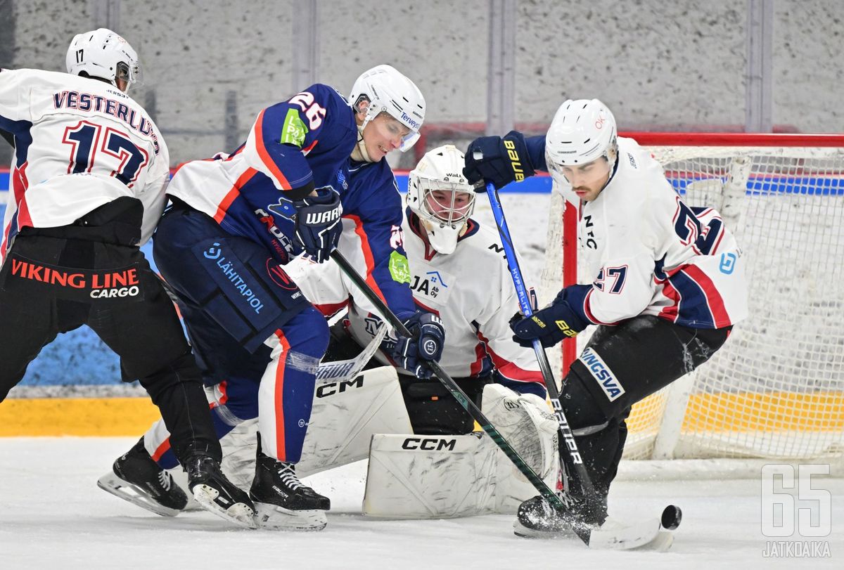 Muik Hockey taipui Lempäälässä – Kotivoitto nosti LeKin Suomi-sarjan kärkeen - 30.11.2025 - LeKi - Muik Hockey - Suomi-sarja - Kuvakoosteet - Jatkoaika.com