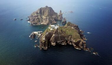 South Korea indefinitely suspends joint training with Japan over islets dispute