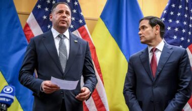 EN DIRECT, guerre en Ukraine : un accord de paix devra « pleinement respecter la souveraineté » ukrainienne, affirme la Maison Blanche - Le Monde.fr