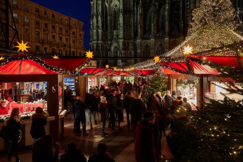 Christmas Market at Cologne Cathedral