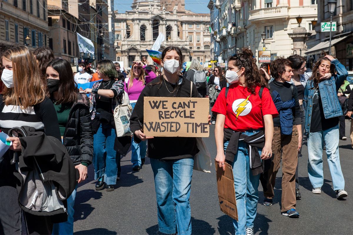 Europe must be a climate policy leader for the sake of its society