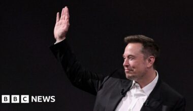 Tesla says Musk should be paid $1tn