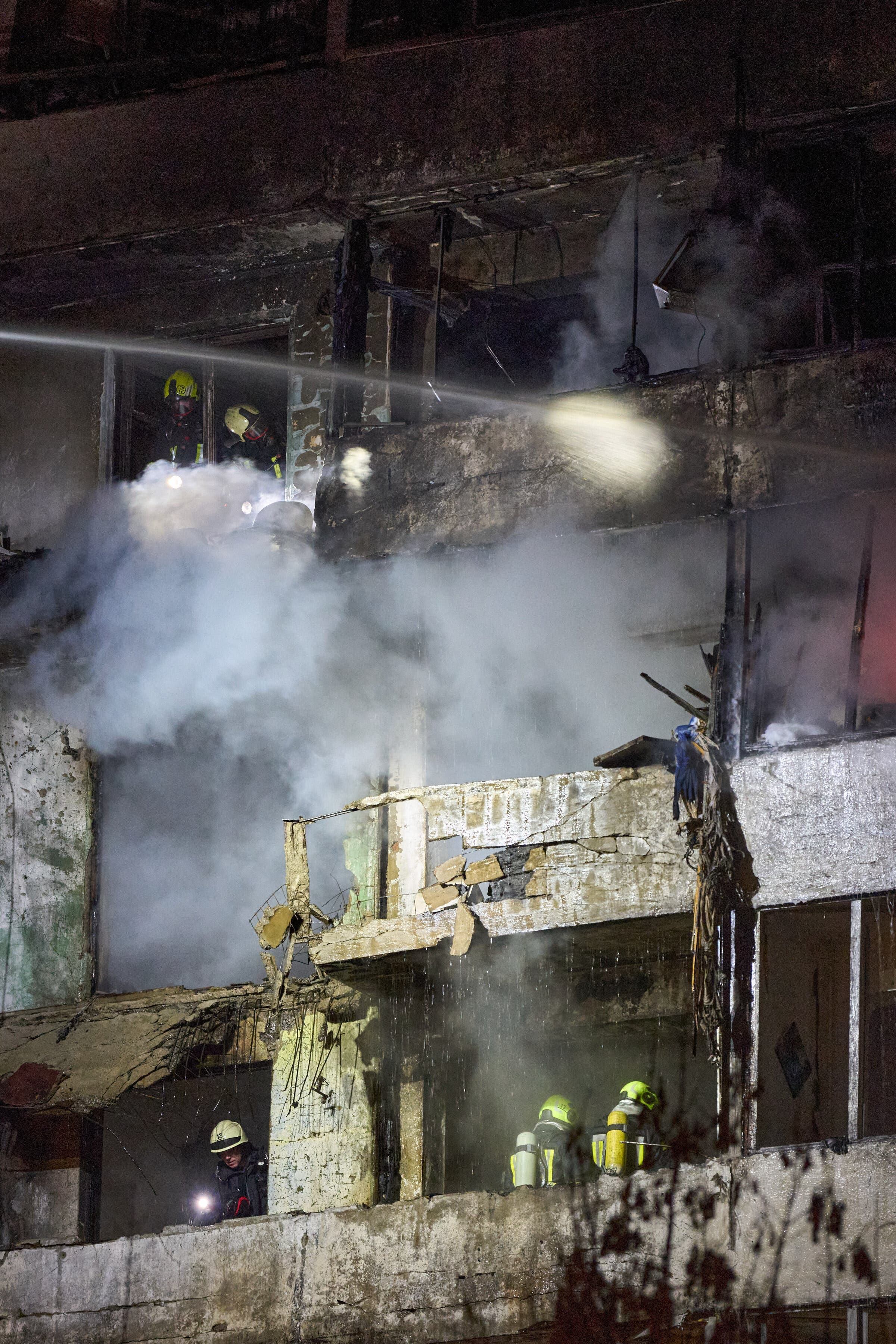 Kyiv Residents Doubt Peace Talks After Deadly Russian Barrage