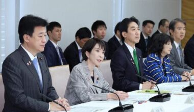 Japan to Draw Up New Growth Strategy Next Summer
