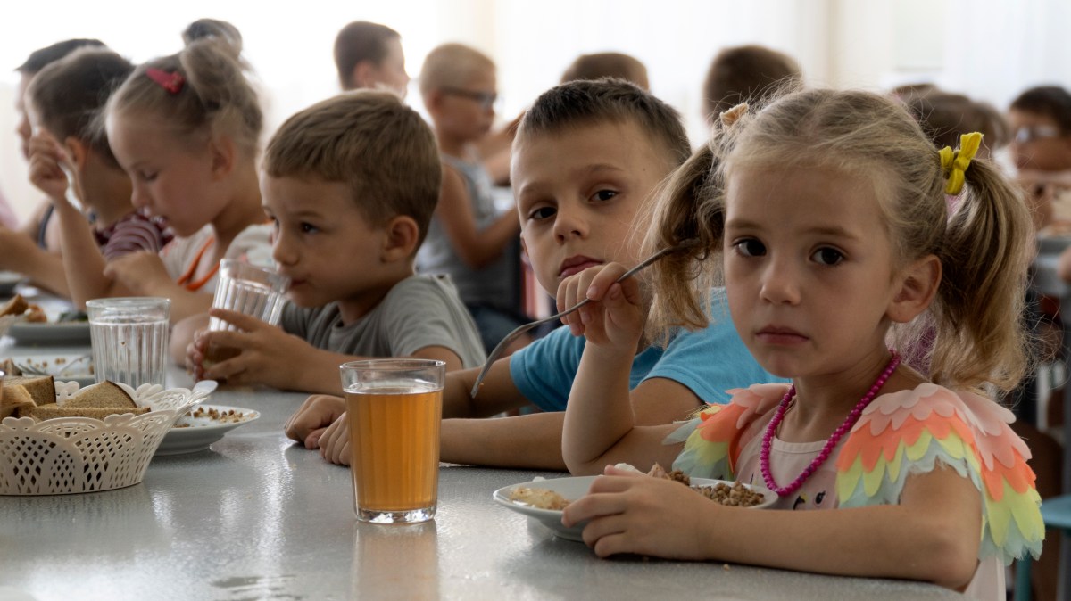 Britain helps find 600 Ukrainian children kidnapped by Russia