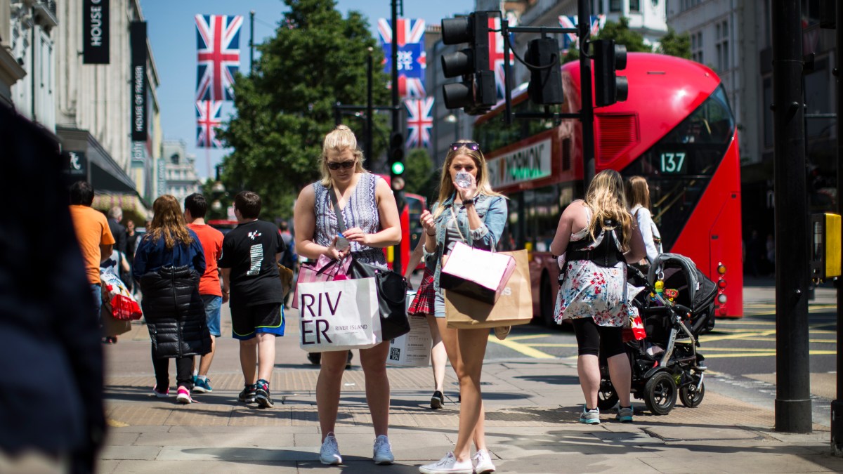 Budget uncertainty pushes retail confidence to 17-year low