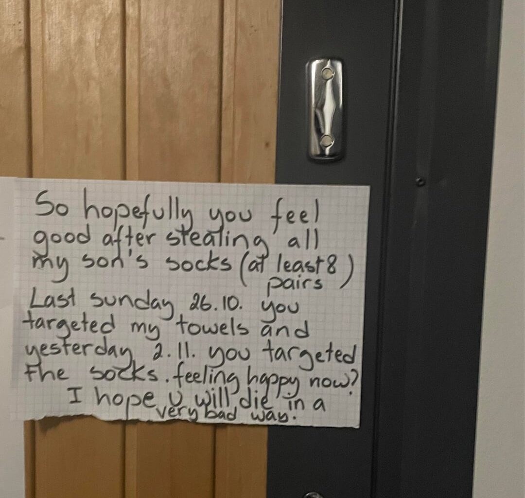 Our neighbour’s wholesome letter to the Laundry Thief