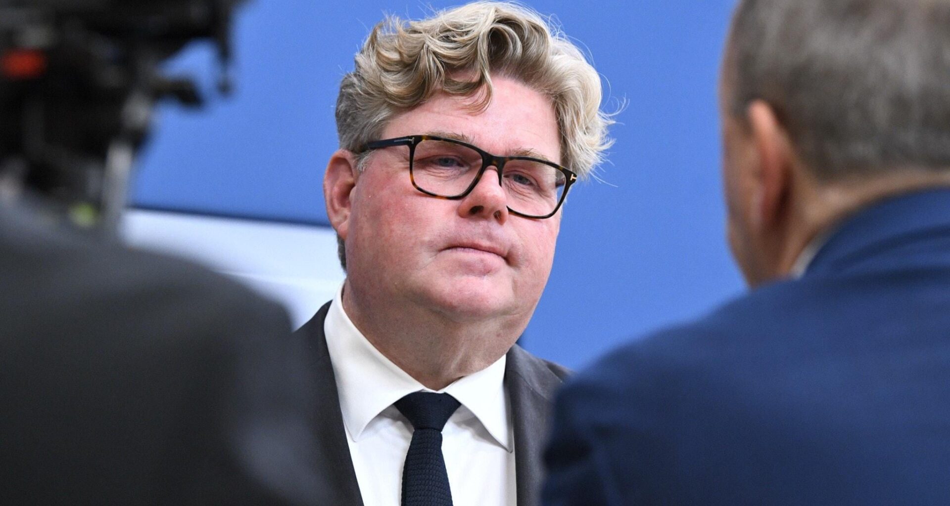 Omfattande kritik mot sänkt straffgräns –ingen säger ja - Ekot