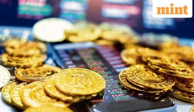 Bitcoin has dropped sharply, facing heavy selling and ETF redemptions. Kiyosaki remains optimistic, viewing Bitcoin as a superior store of value despite volatility. He plans to use Bitcoin profits to invest in income-generating assets, emphasizing his belief in real money versus fake money.