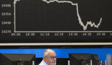 Strong close for EU markets amid hope that US shutdown will end