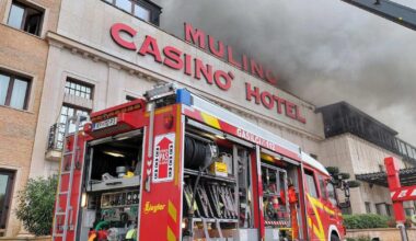 Kazino Mulino v celoti pogorel, intervencija še v teku
