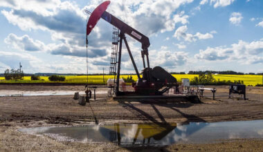 Don’t expect oilpatch investment to flood in overnight after ‘grand bargain,’ experts say