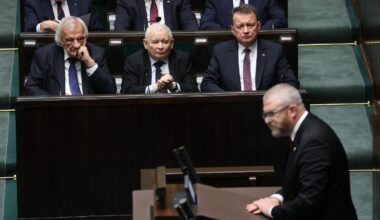 "Wykończyć Brauna. I osłabić Mentzena". PiS nie walczy już z Tuskiem [Wywiady Sroczyńskiego]