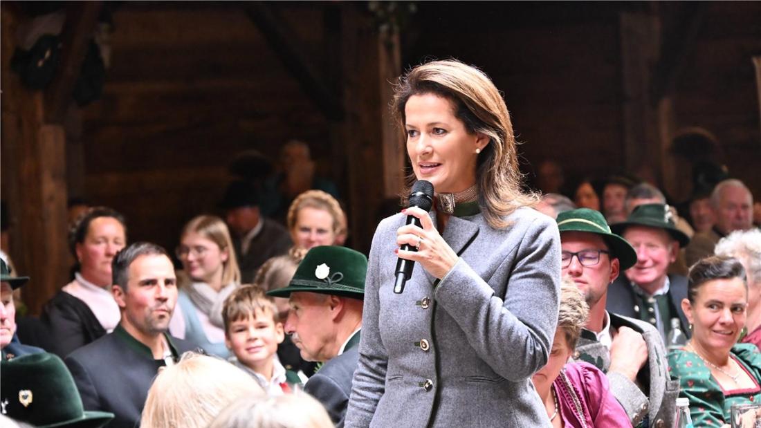 Ministerin Michaela Kaniber bei ihrer Ansprache.