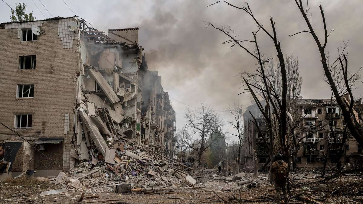 Ex-NATO-Chef warnt vor „ewigem“ Ukraine-Krieg – und mahnt Europa