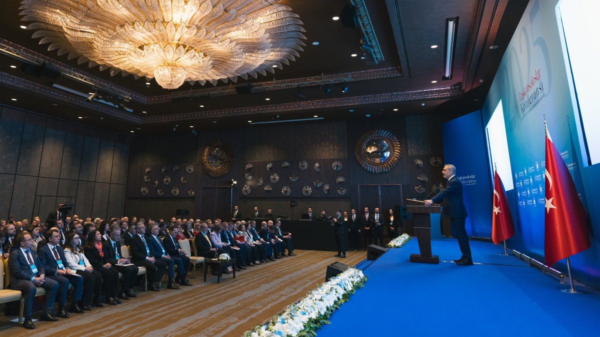 Türkiye boasts expanding diplomatic network as consulates gather