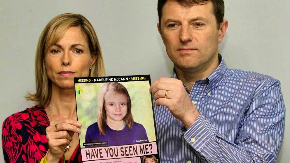 ARCHIVE - Kate and Gerry McCann display a missing persons poster showing a computer-generated image of their still-missing daughter Madeleine during a press conference in London, May 2, 2012. Madeleine McCann disappeared as a toddler in Portugal in 2007. Photo: Sang Tan/AP/dpa
