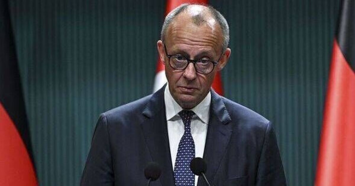 Country sparks outrage with migrant ‘cash to stay away’ scheme - World News - News