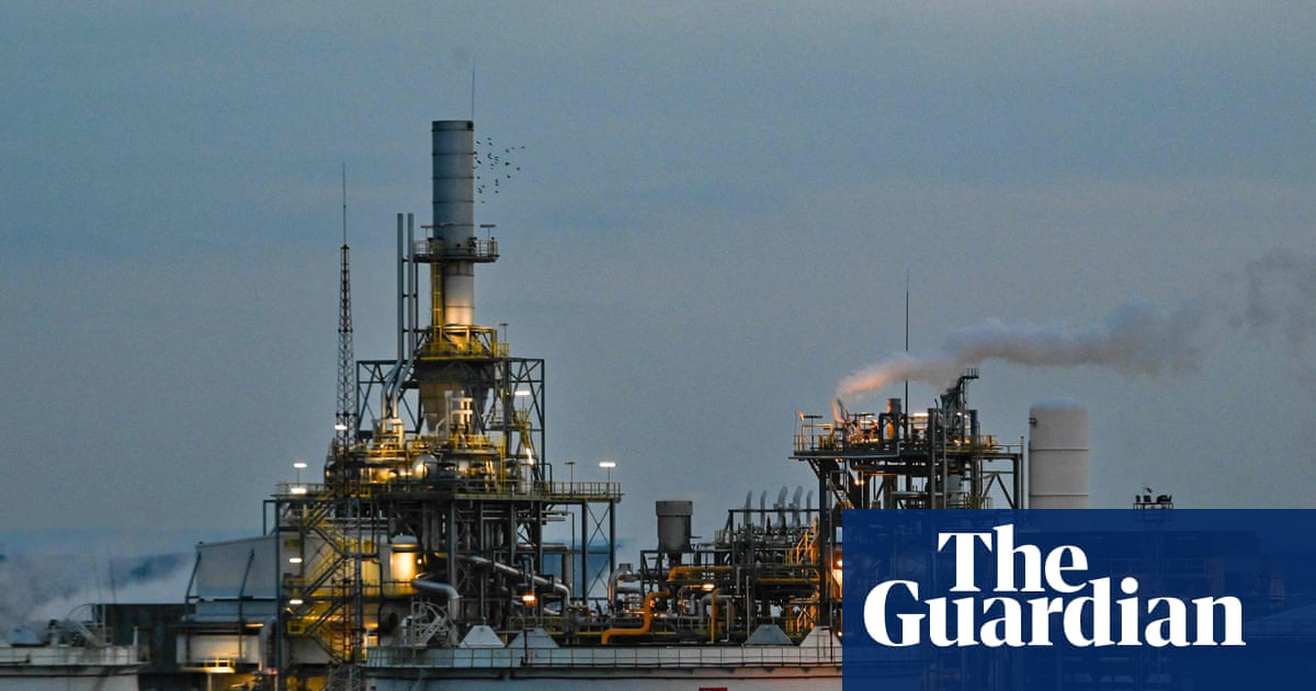 Ukraine war briefing: Bulgaria moves to seize Russian refinery while Poland seeks to be US gas conduit | Ukraine