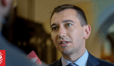 New Zealand pushes pause on puberty blockers pending UK trial