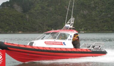 Search continues for missing Whangārei boat with two on board