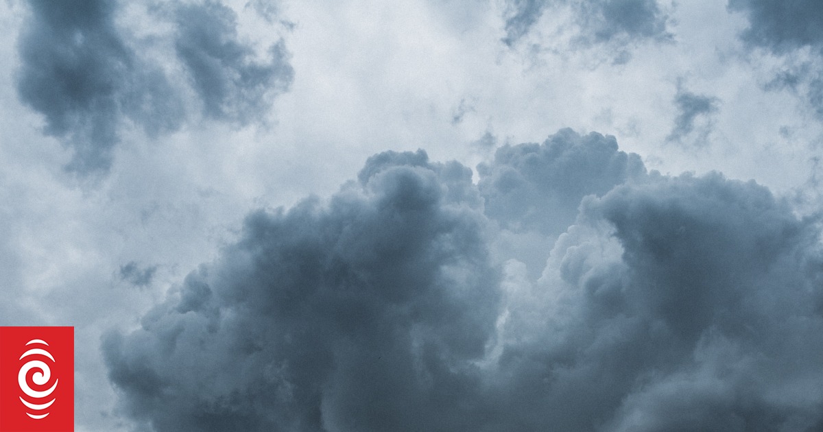 Severe thunderstorm warning issued | RNZ News