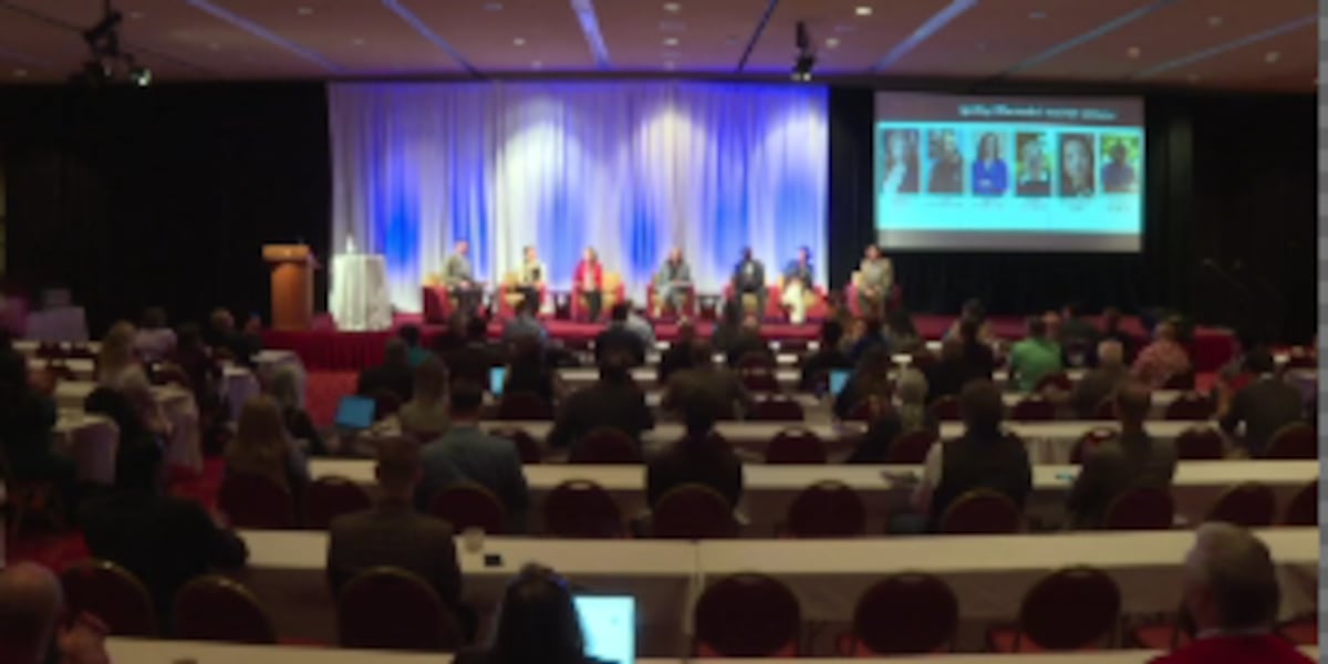 Wisconsin governor candidates discuss economy, technology at first forum