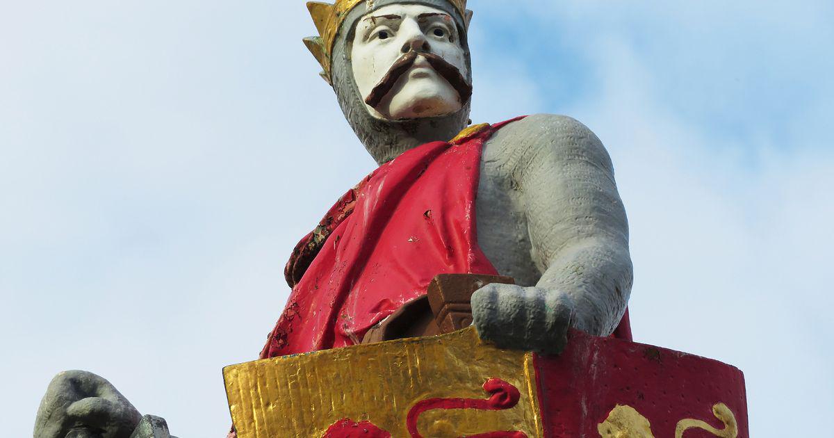 Sex toy 'shame' brought to one of Wales’ greatest historical figures