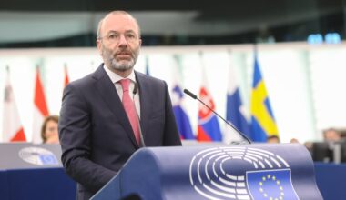 Will centrist EPP join forces with ‘rightwing extremists’?