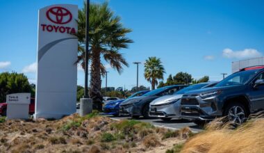 Toyota’s October sales rise, cushioned by U.S. after China dip