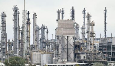 Konjunkturumfrage: Jeder dritte Betrieb will Jobs abbauen