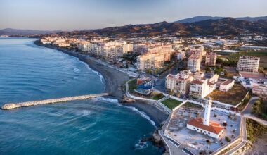 tiene más de 300 días de sol al año y una temperatura media de 18 grados