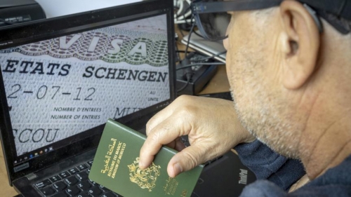 Le médiateur fédéral plaide pour une révision de la procédure de demande de visa