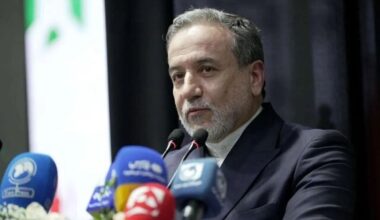 Araghchi invites Lebanese counterpart to visit Tehran
